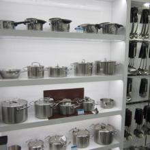  唐山市高新技術(shù)開發(fā)區(qū)華威廚具商店家居用品專柜 主營(yíng) 不銹鋼 廚房用具